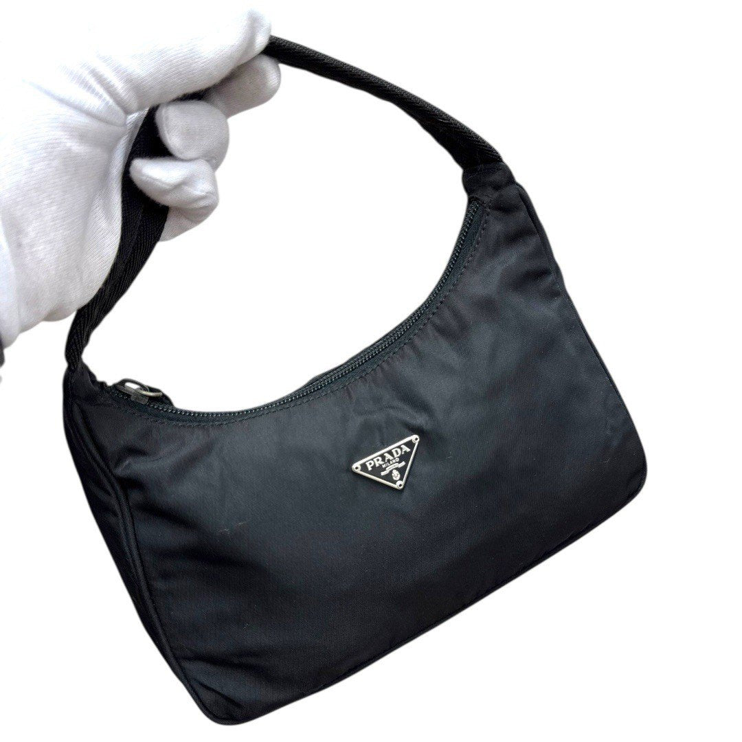 プラダ アクセサリーポーチ ハンドバッグ ナイロン レディース 黒 ブラック ミニバッグ