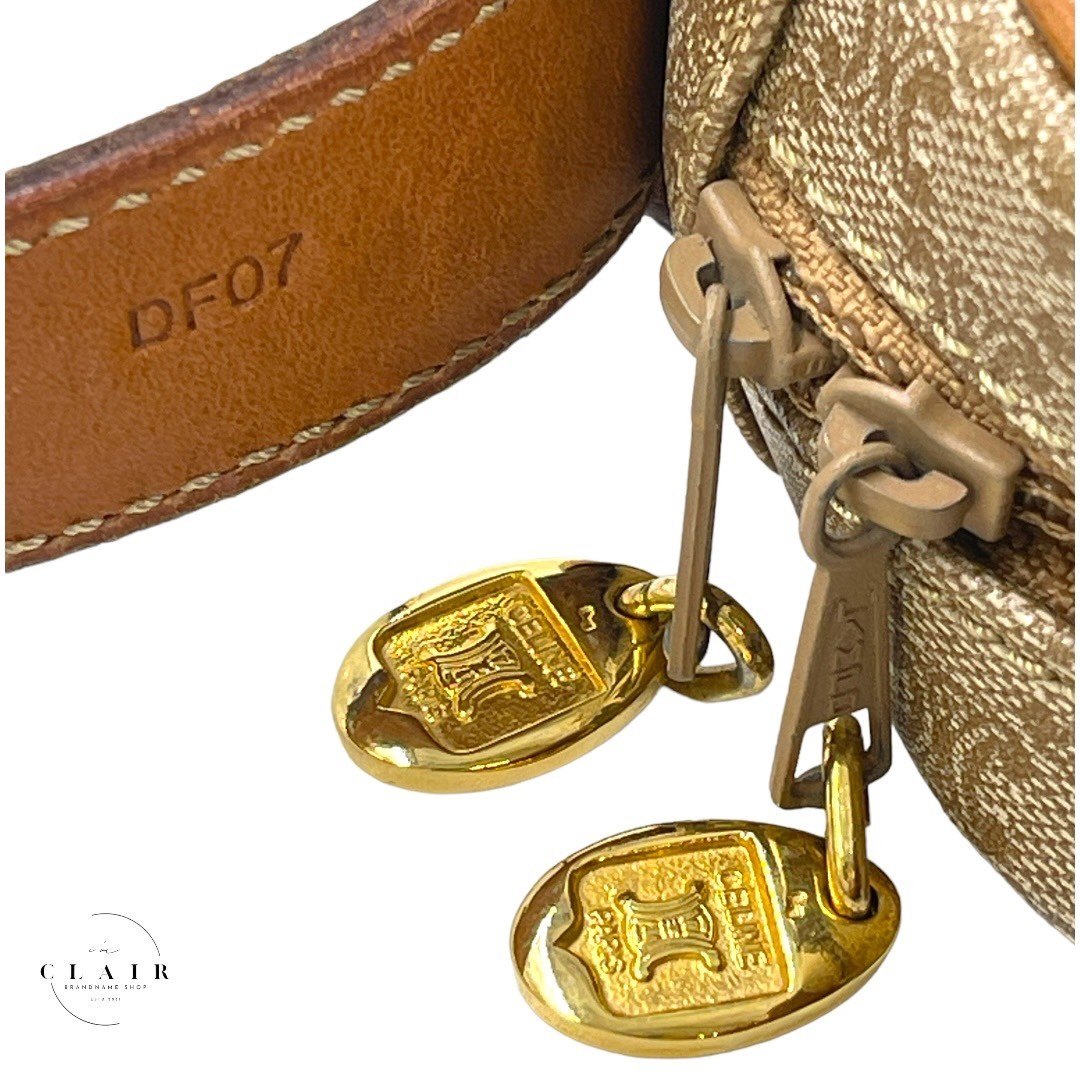 セリーヌ マカダム トリンオフ ショルダーバッグ