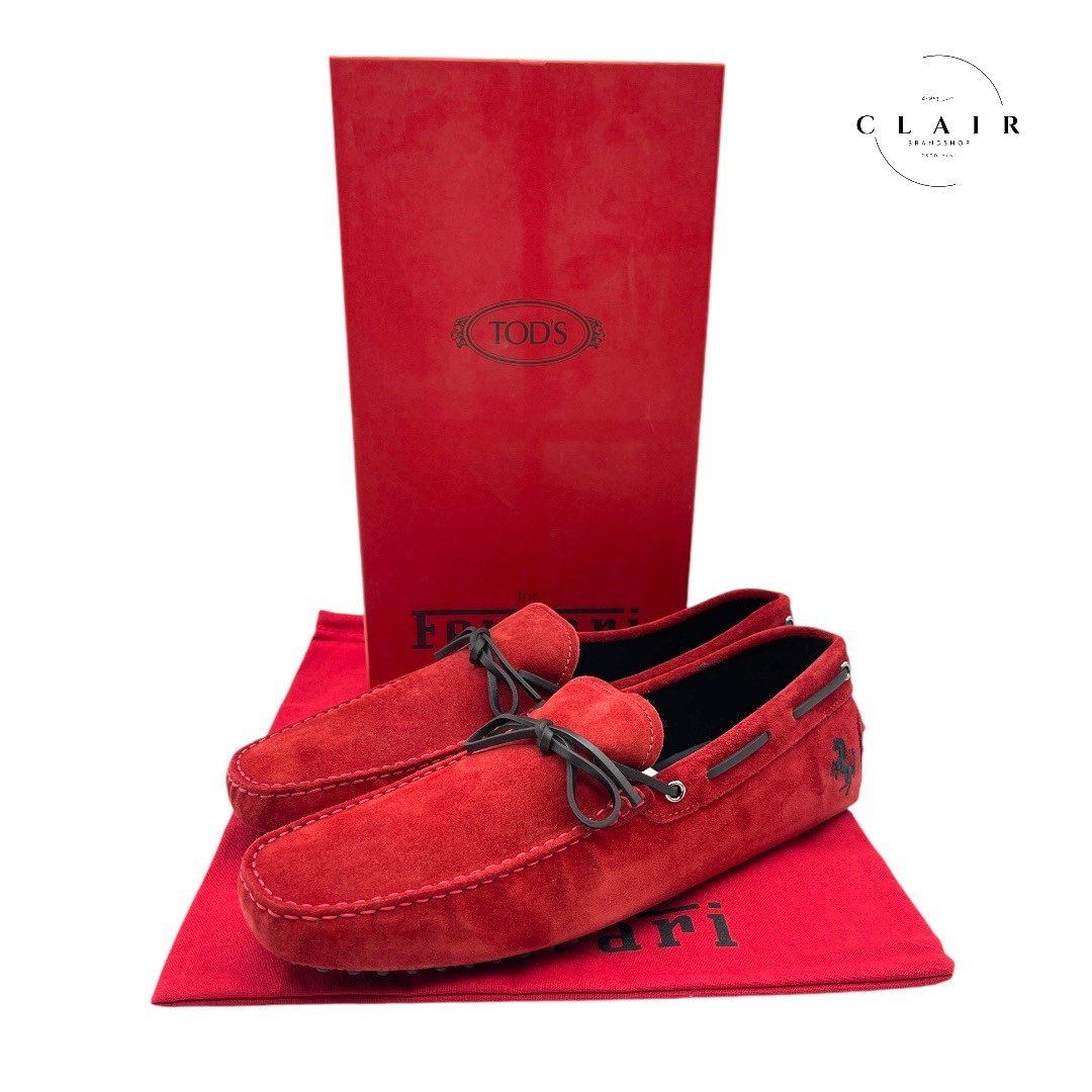 トッズ フェラーリ ローファー レッド ドライビングシューズ レザー 本革 メンズ シューズ スエード 赤 29.5cm