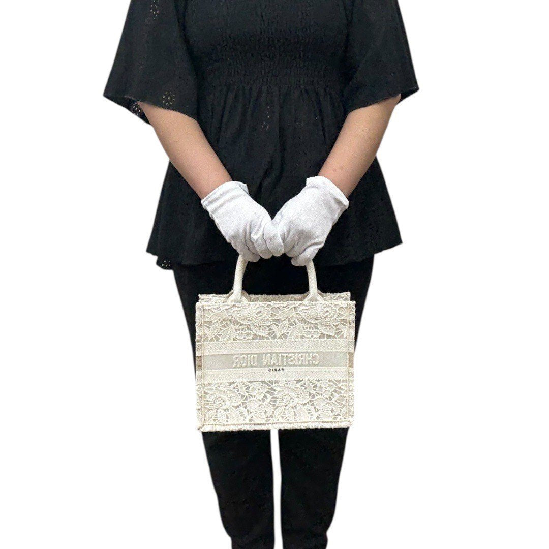 ディオール マクラメレース ブックトート スモール ホワイト キャンバス 白 レディース