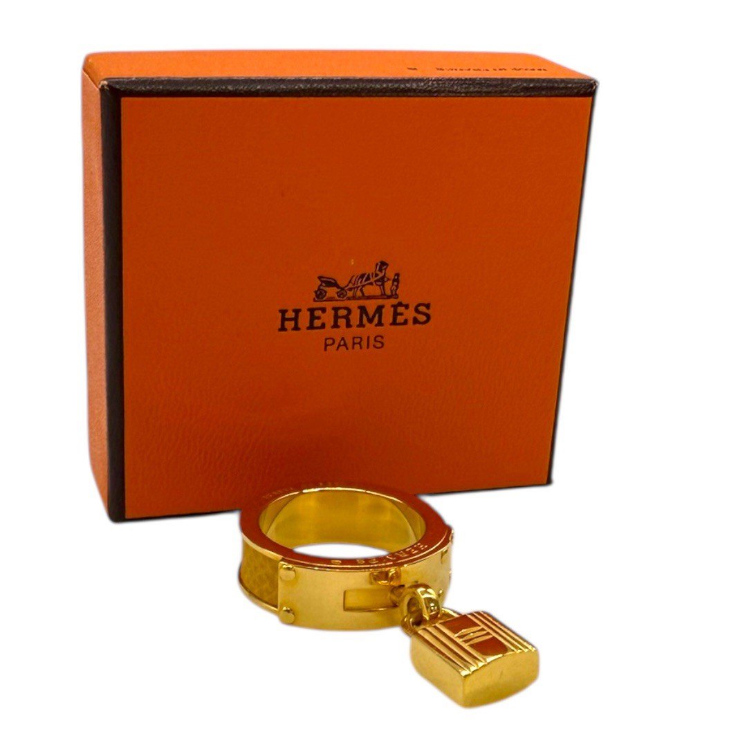 エルメス スカーフリング ケリー レディース