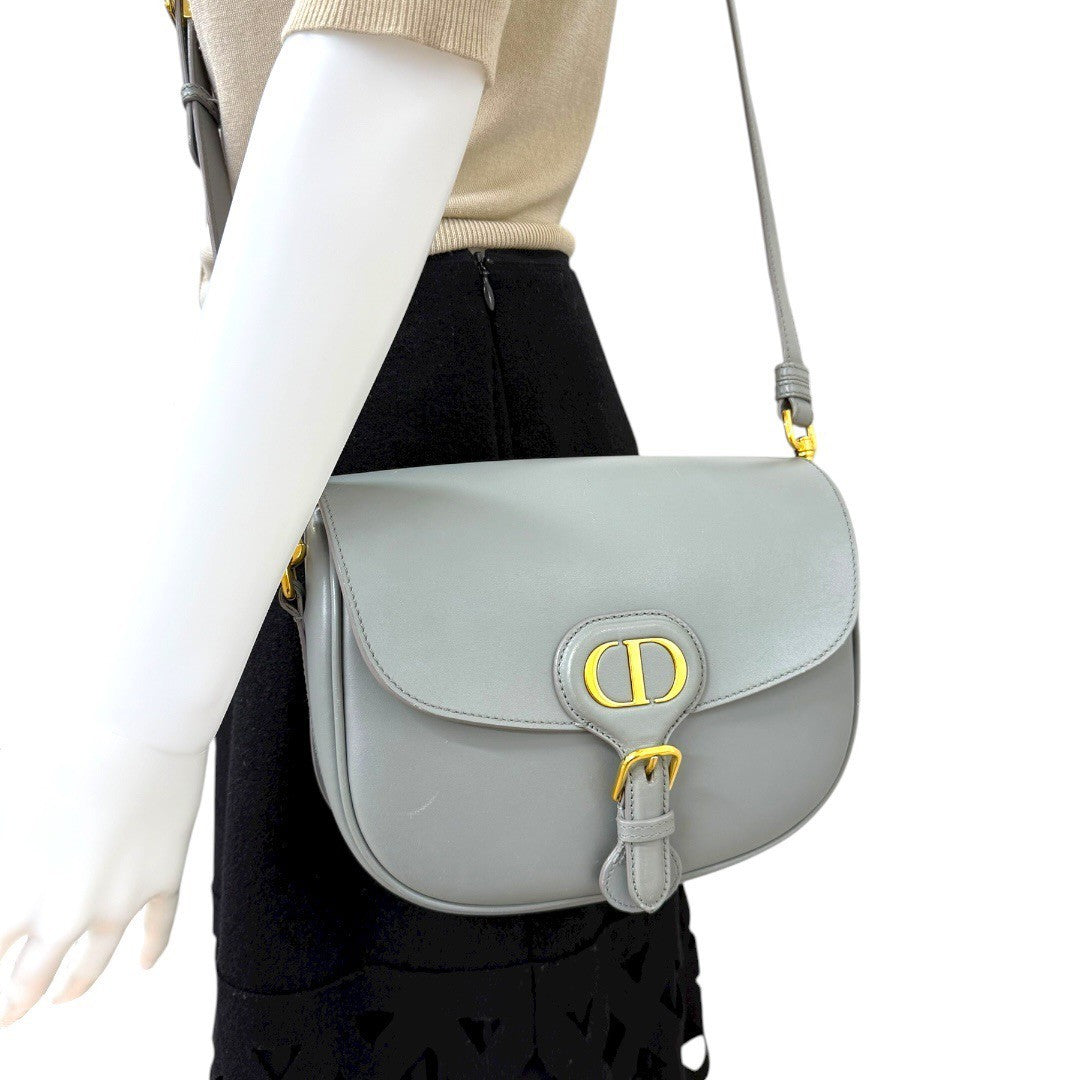 クリスチャンディオール ボビー ミディアム ショルダーバッグ 斜め掛けバッグ ボックスカーフ グレー ゴールド金具 レディース
