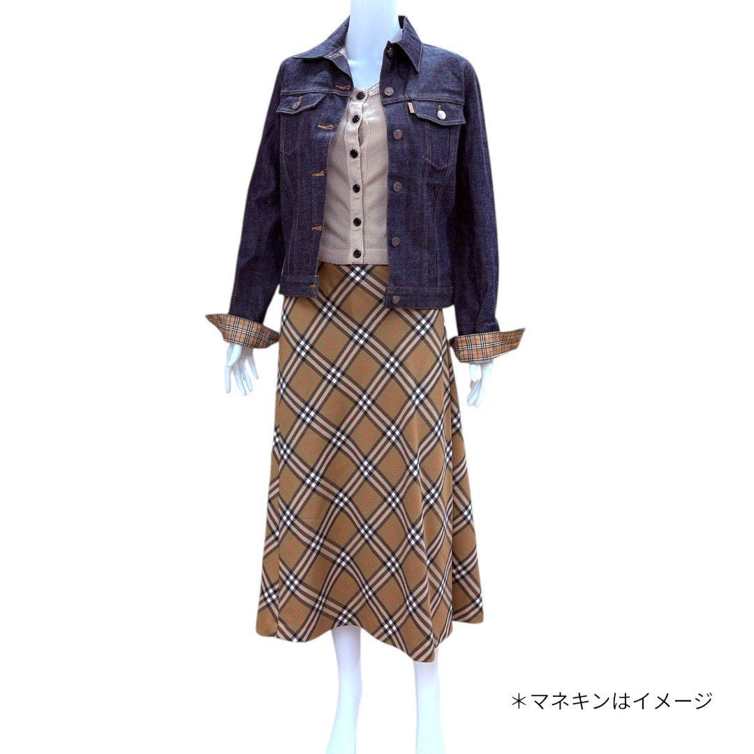 バーバリー ノバチェック スカート