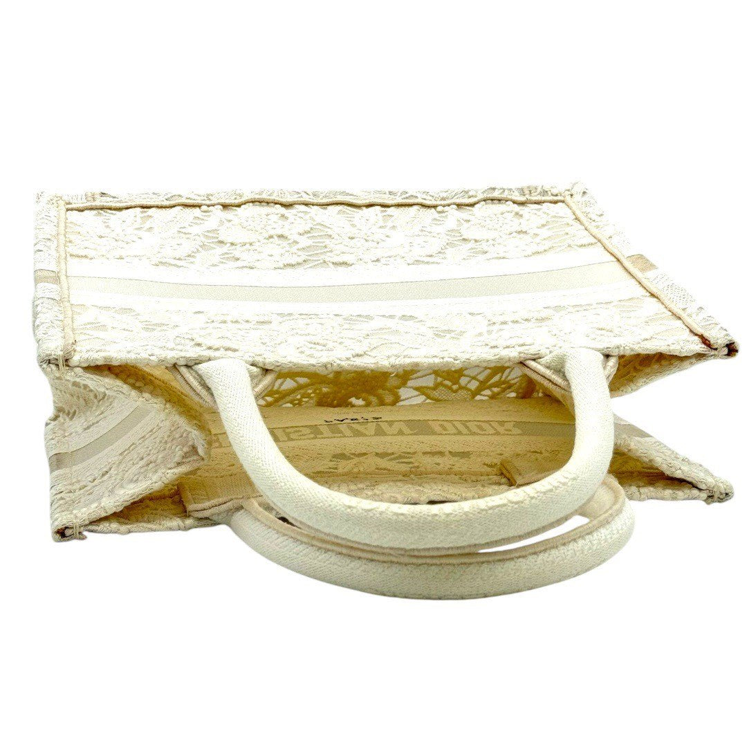 ディオール マクラメレース ブックトート スモール ホワイト キャンバス 白 レディース