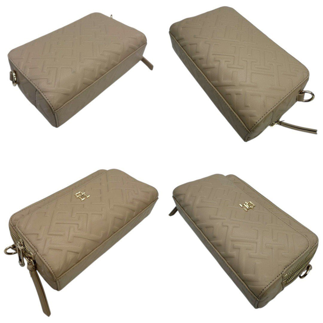 トミー ヒルフィガー ショルダーバッグ 斜め掛け アイコニック モノグラムカメラバッグ