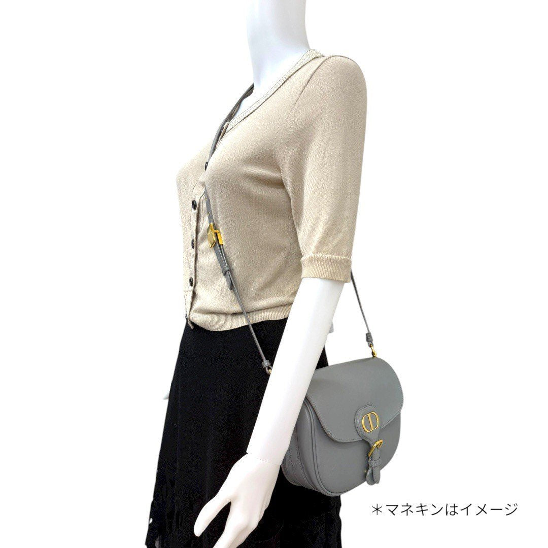 クリスチャンディオール ボビー ミディアム ショルダーバッグ 斜め掛けバッグ ボックスカーフ グレー ゴールド金具 レディース