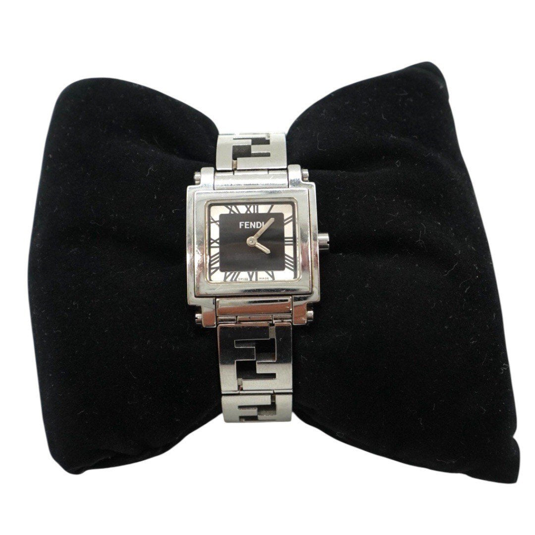 フェンディ 腕時計 オロロジ ウォッチ クオーツ シルバー文字盤 ズッカ柄 ステンレススチール レディース