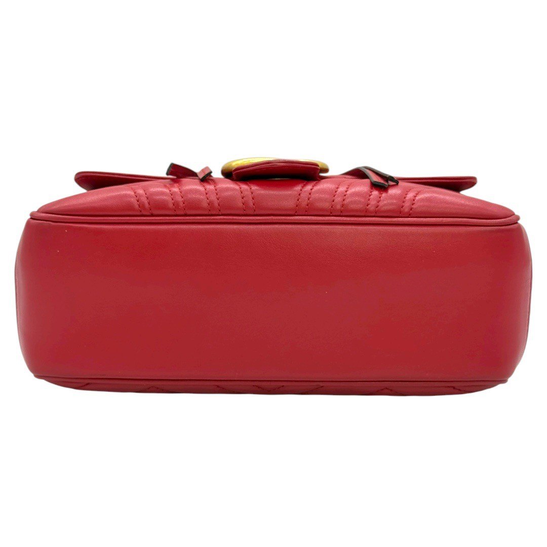 グッチ GGマーモント ゴールド金具 レザー ショルダーバッグ 斜め掛けバッグ ポシェット レッド 赤 レディース