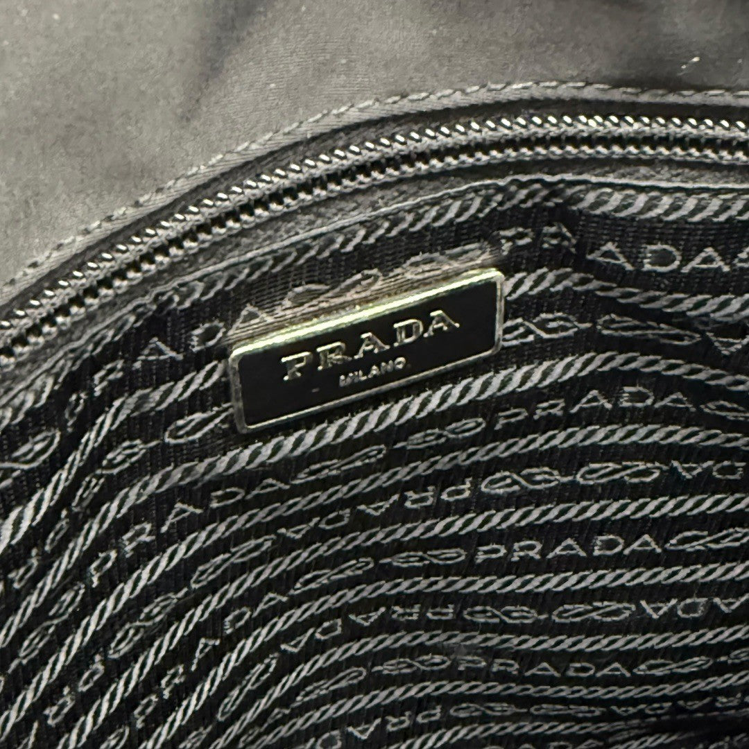 プラダ ショルダーバッグ バッグ ナイロン 黒 ブラック レディース メンズ