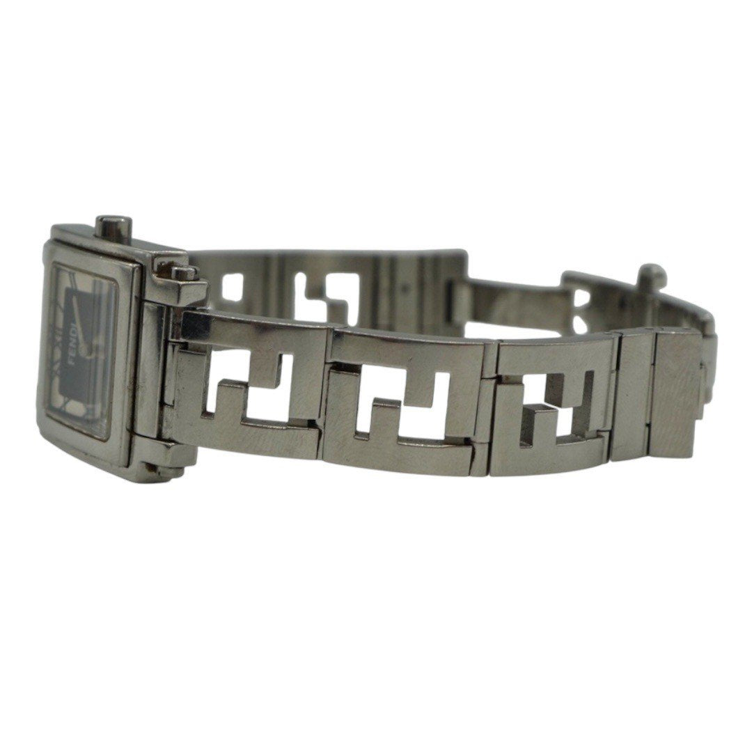 フェンディ 腕時計 オロロジ ウォッチ クオーツ シルバー文字盤 ズッカ柄 ステンレススチール レディース