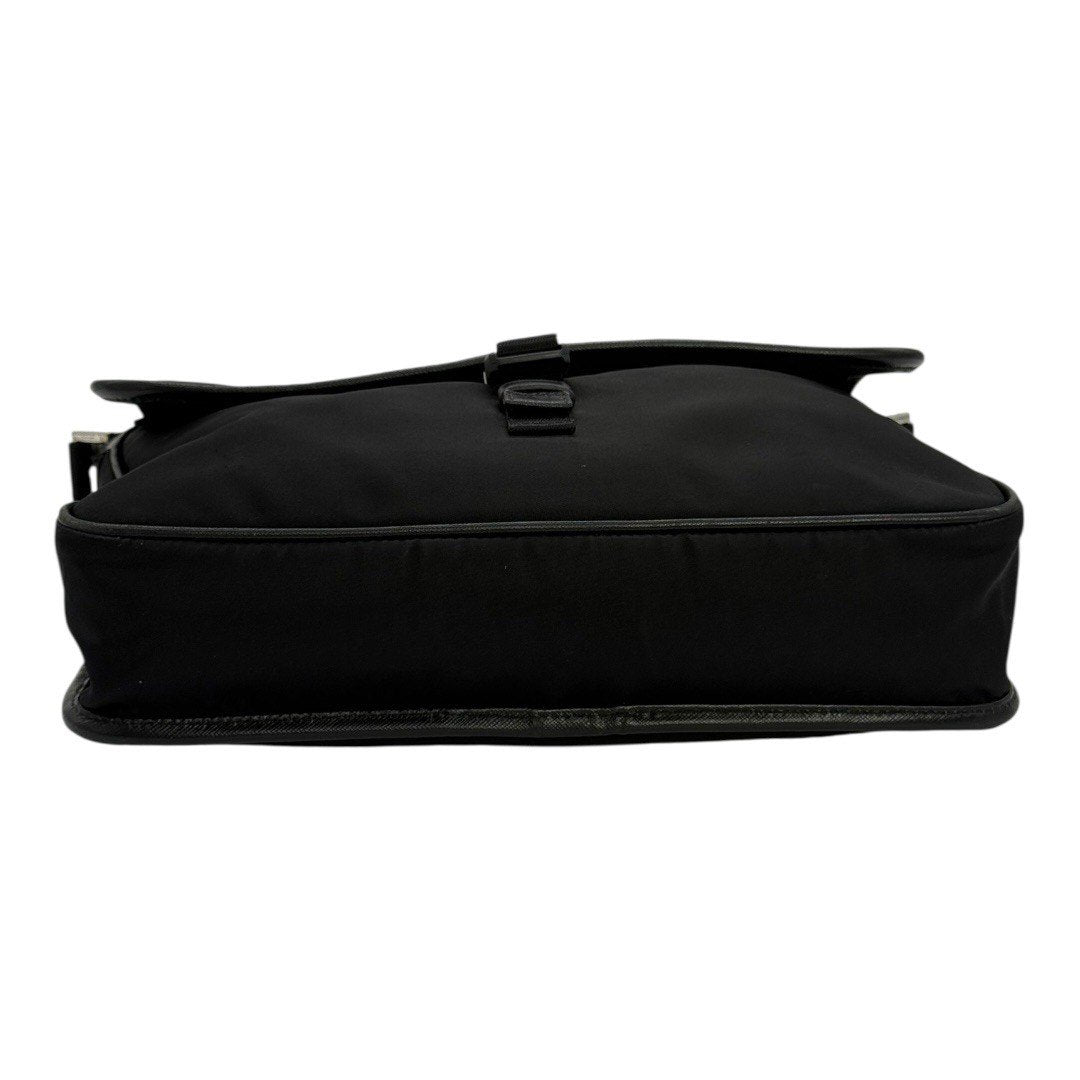 プラダ ショルダーバッグ バッグ ナイロン 黒 ブラック レディース メンズ