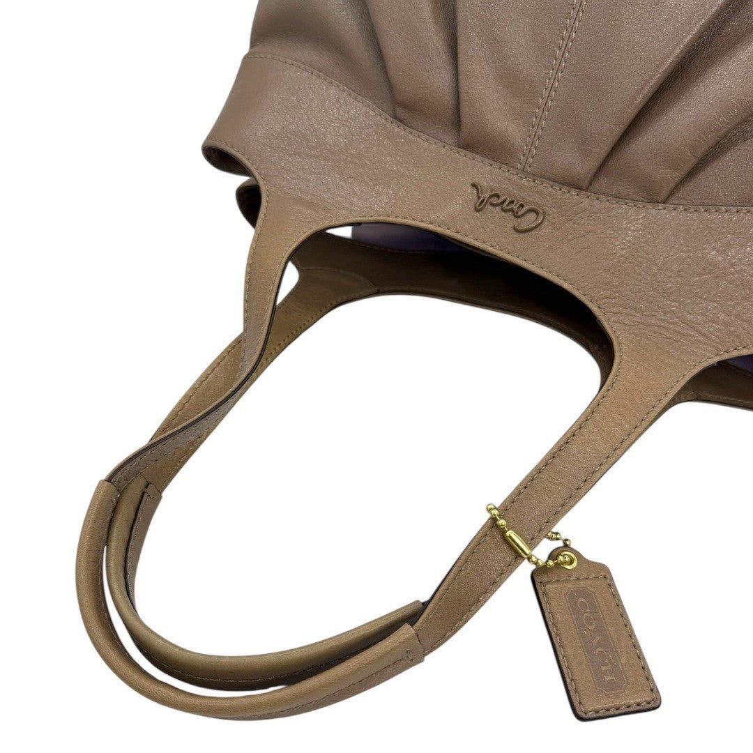 コーチ レザートートバッグ ベージュ 肩掛け F14052