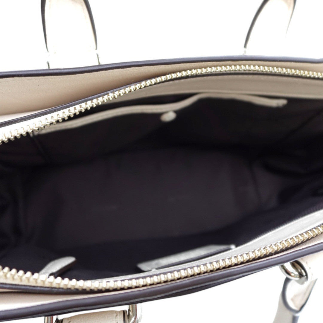 コーチ ショルダーバッグ 2WAYハンドバッグ シグネチャー ターンロック 白 ホワイト レディース